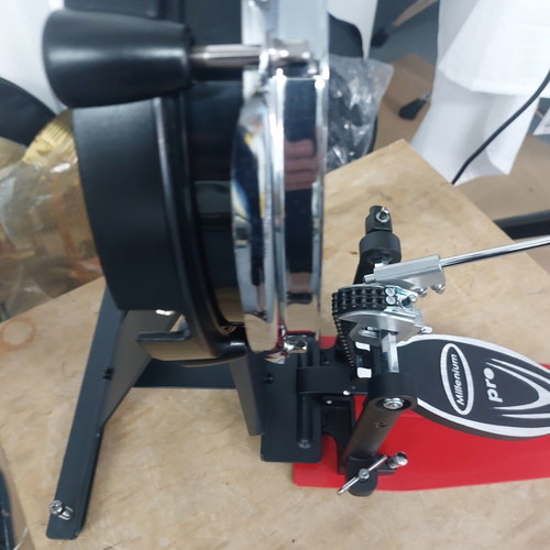 Millenium PD-122 Pro Bass Drum Pedal and MPS-850 Mesh Head Kick Pad with 16" Turkey Crash