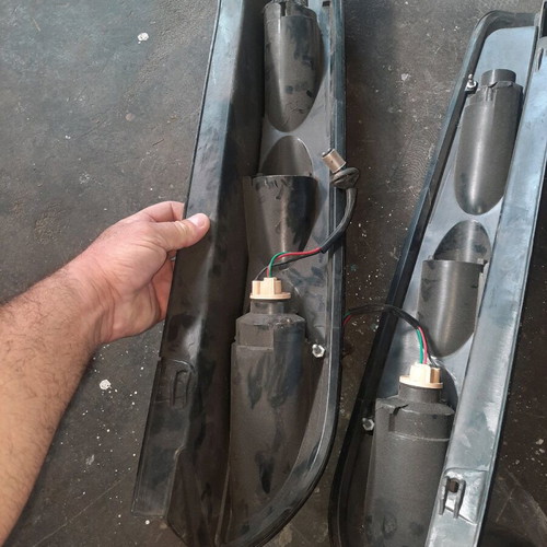 Ford Focus MK2 rear lights used, one with crack