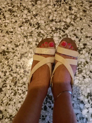 Docksteps shoes beige platform sandals like new, size 37