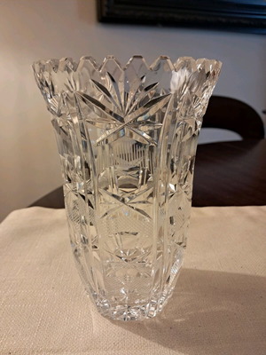 Crystal vase from Germany like new, 16.5cm with engraving