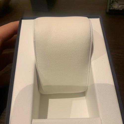 Certus watch box like new