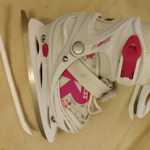 Ice skates kids adjustable size 30-33 like new