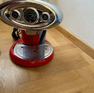 Καφετιέρα  Illy espresso
