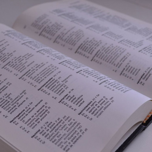Seven-Language Commercial and Economic Dictionary new edition