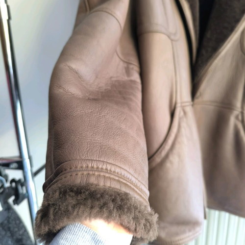 Vintage Sterling leather jacket like new, brown with fur lining