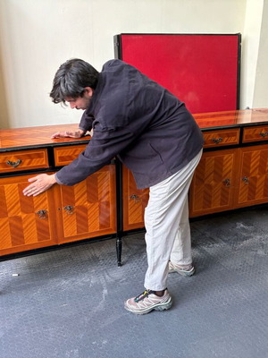 Buffet cabinet with drawers