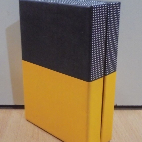 Cohiba empty lighter box like new