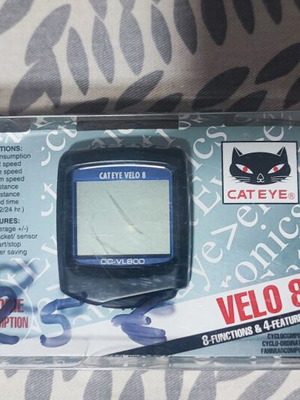 CatEye Velo 8 bicycle computer