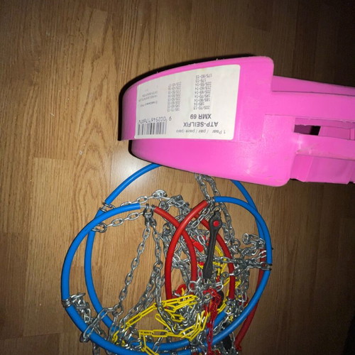 Snow chains used for multiple rims