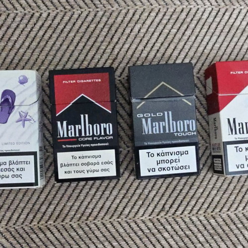 Marlboro and Silk Cut 4 empty packs like new