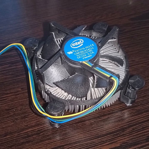 Intel Core i3-9100 επεξεργαστής μεταχειρισμένος με ψύκτρα για Socket 1151 rev 2
