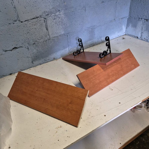 Wooden shelves with modern iron base, set of 3, new