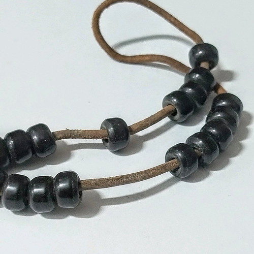 Worry beads like new on thick leather cord vintage