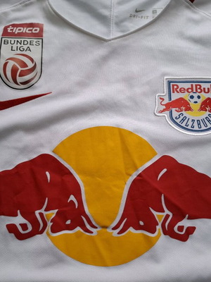 Φανέλα ποδοσφαίρου Red Bull Salzburg 2016 home νέα, #77 Oberlin