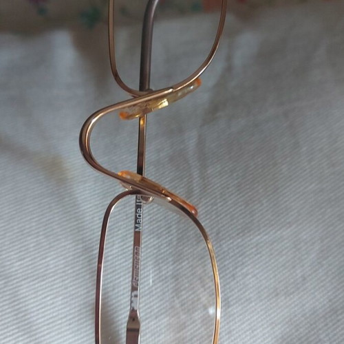 Vintage metal eyeglass frame gold like new