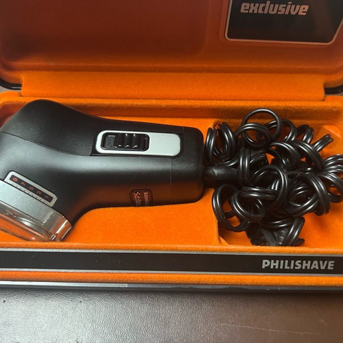 Vintage Philips shaver used in excellent condition