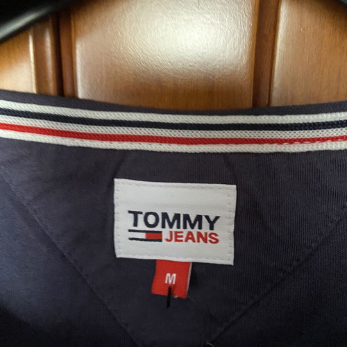 Tommy Hilfiger women's t-shirt like new, size M