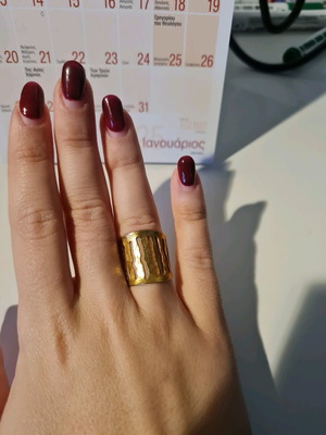 Faux gold-plated ring like new, adjustable band