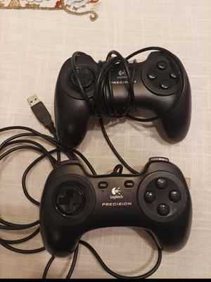 Χειριστήρια Logitech Precision USB σαν καινούργια, 2 τεμάχια