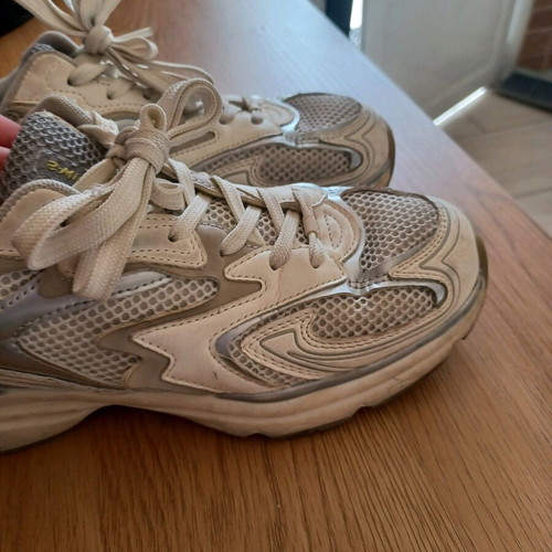 Bershka sneakers like new, white and beige, size 37