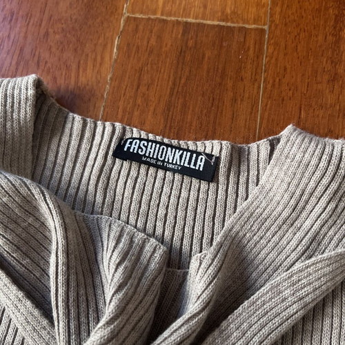 Fashionkilla top like new, beige, size L