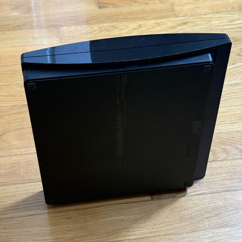 PlayStation 3 console used, powers on but shuts off