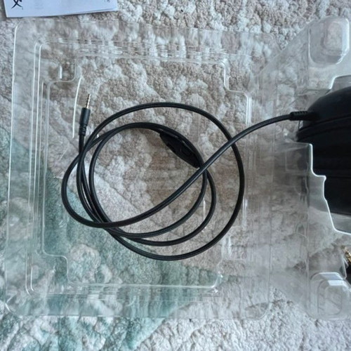 HyperX Cloudx Xbox Over Ear Gaming Headset new with 3.5mm connection