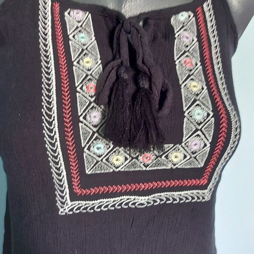 LC Waikiki Casual Women's Tank Top like new with embroidery and sequins