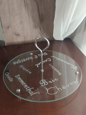 Glass cheese plate like new with engraving and metal handle 29 cm