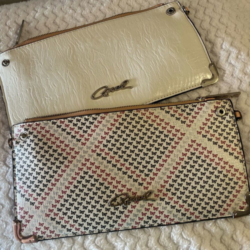 Axel polymorphic handbag like new, multicolor handheld