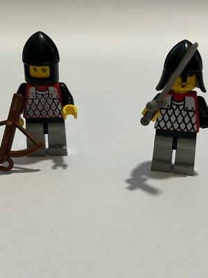 Lego Guards Protector μεταχειρισμένο με φθορές στα κεφάλια και λείπει μία παλάμη