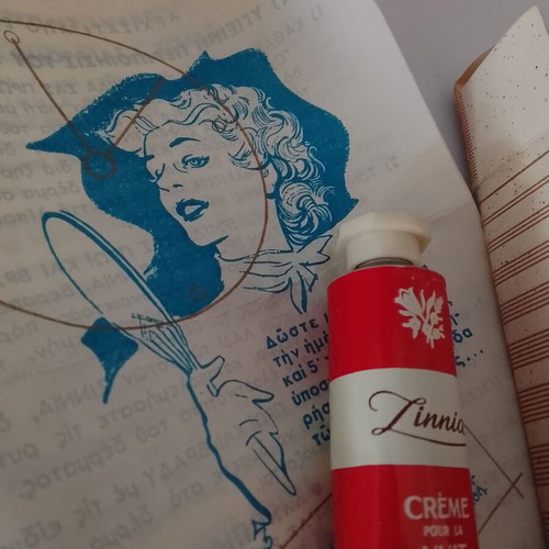 Zinnia vintage collectible night cream like new, full