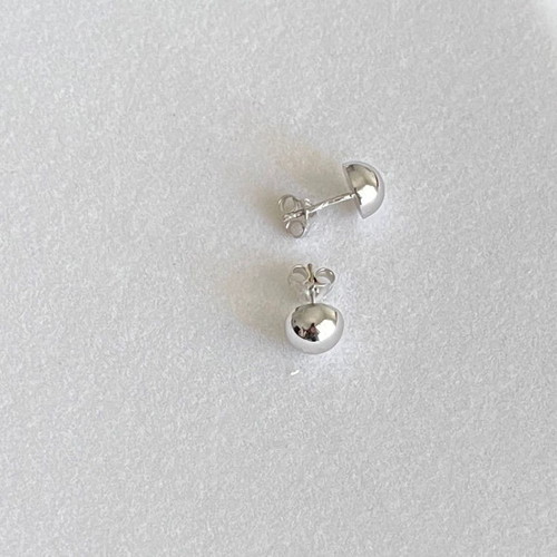 White 14k ball earrings like new