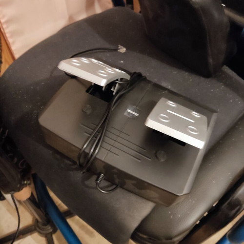 Hama Thunder V5 Racing Wheel for PS3 and PC