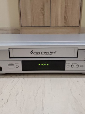 Funai 25A 650 VHS VCR video player recorder
