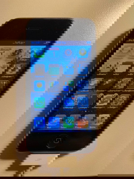 iPhone 3GS