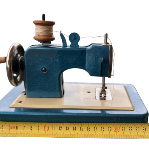 Casige miniature sewing machine used, vintage blue hammered