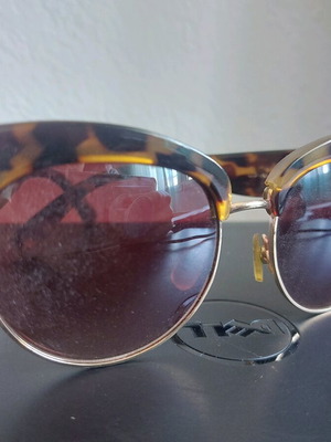 Sunglasses turtle pattern like new, brown lens