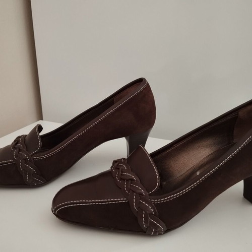 Shoes size 36 brown, like new