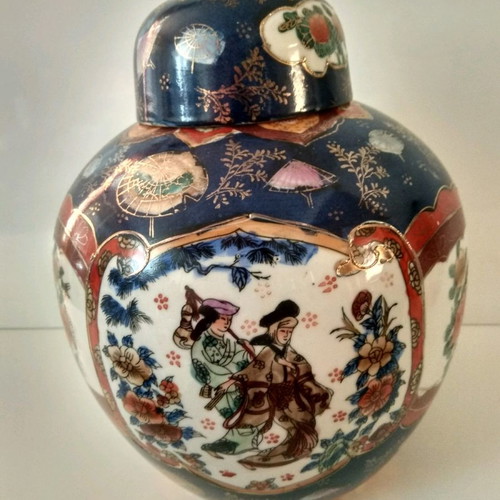 Satsuma vases used, set of 2 pieces