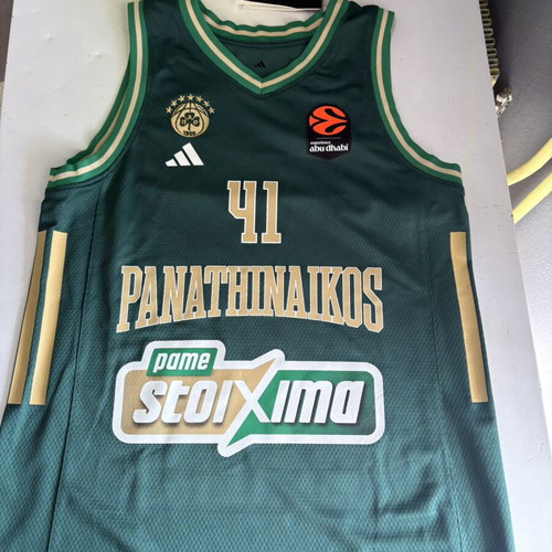 Hernangomez Basketball Jersey like new, size M