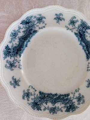 Πιάτο Antique Empire Ltd England semi-porcelain σαν καινούργιο, 23 εκ.