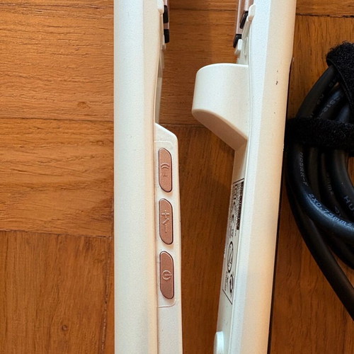 Hair Majesty Hair Straightener with Steam like new, model HM-4022