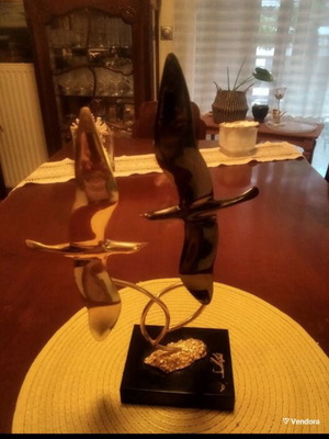 Vintage bronze sculpture "Seagulls in Flight" Mid-Century Modern, like new