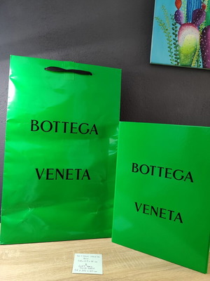 Bottega Veneta χάρτινη τσάντα και άδειο κουτί παπουτσιών μεταχειρισμένα
