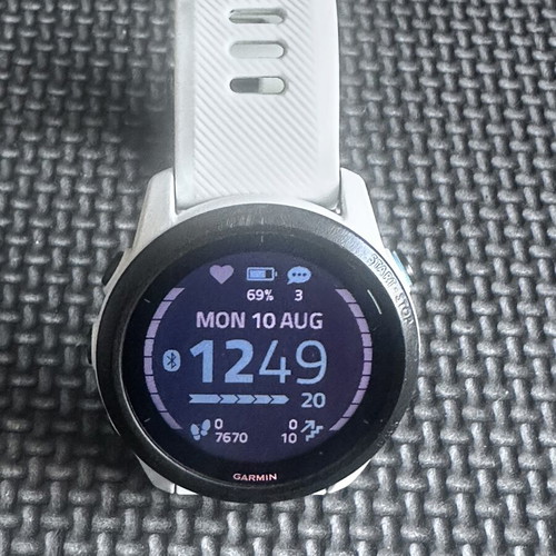 Garmin Forerunner 745 Whitestone smartwatch like new with box