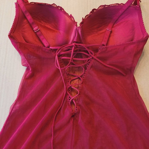 Luna nightdress cup B80 red like new