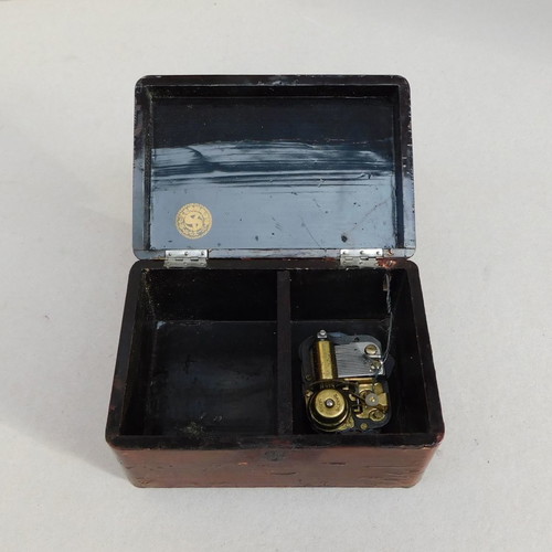 Wooden music box Sankyo Japanese made with traditional melody