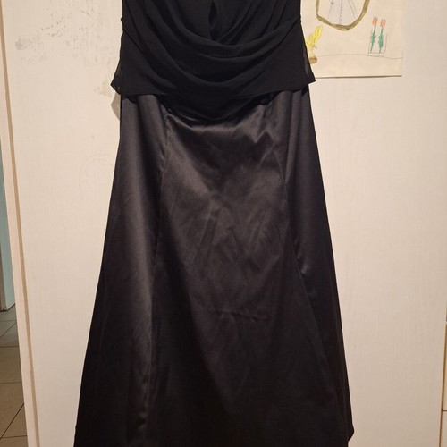 Black satin dress Large like new