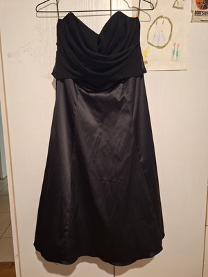 Black satin dress Large like new